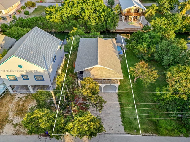 3 of 41 - 3635 Trade Winds St, Big Pine, FL