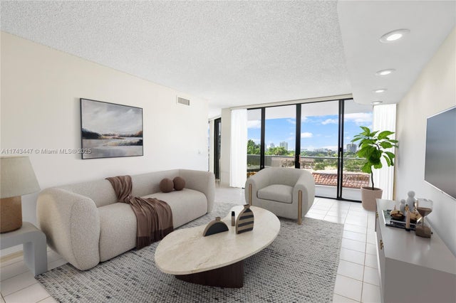 2 of 59 - 20281 E Country Club Dr 403, Aventura, FL