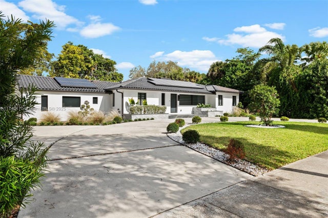 1 of 32 - 29 Ne 95th St, Miami Shores, FL
