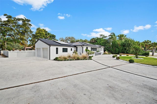 3 of 32 - 29 Ne 95th St, Miami Shores, FL