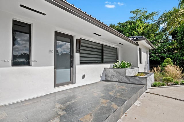 4 of 32 - 29 Ne 95th St, Miami Shores, FL