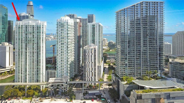 2 of 68 - 31 Se 5th St 3916, Miami, FL