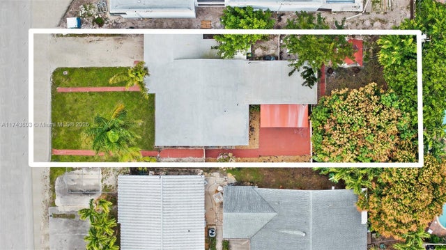 2 of 9 - 1114 Ne 13th Ave, Fort Lauderdale, FL
