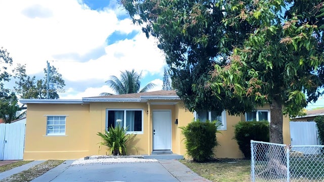 2 of 12 - 1431 Ne 156th Ter, North Miami Beach, FL