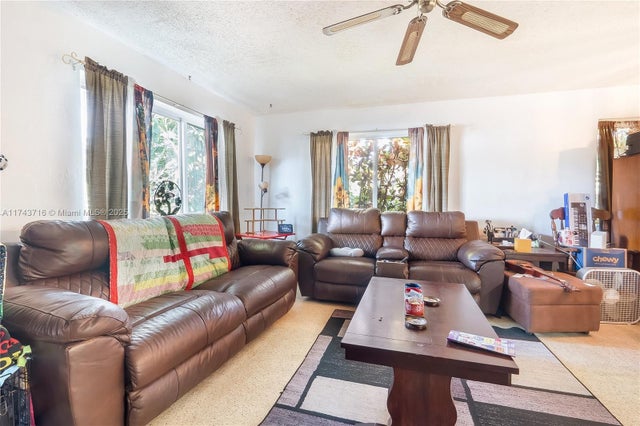 5 of 15 - 5708 Sw 39th St, West Park, FL