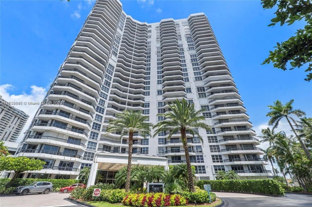 2 of 33 - 19195 Ne 36th Ct 2302, Aventura, FL