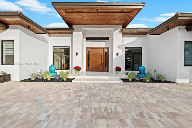 1 of 29 - 7775 Sw 72nd Ave, Miami, FL