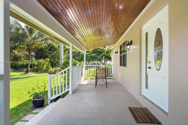 4 of 61 - 19650 Sw 207th Ave, Miami, FL