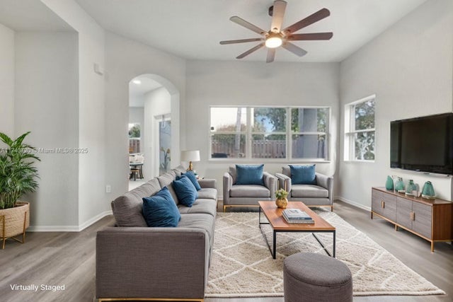 1 of 34 - 7459 Nw 17th Dr, Pembroke Pines, FL