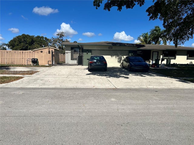 5 of 27 - 8431 Nw 19th St, Pembroke Pines, FL