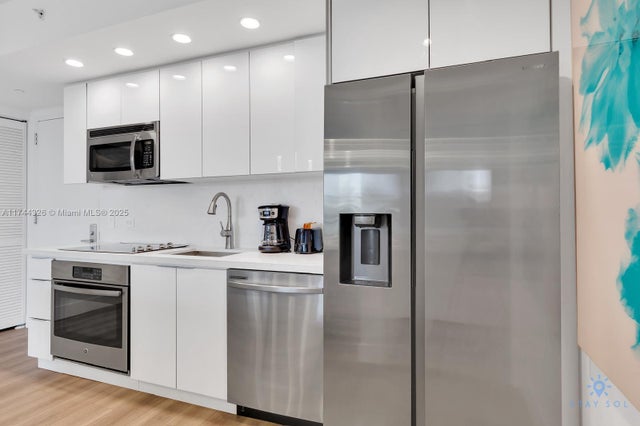5 of 15 - 2602 E Hallandale Beach Blvd R506, Hallandale Beach, FL