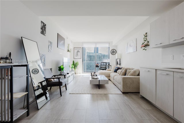 1 of 24 - 55 Sw 9th St 3005, Miami, FL