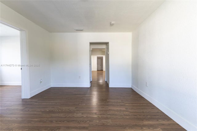 3 of 23 - 866 Nw 108th St, Miami, FL