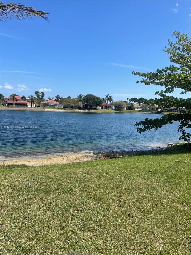4 of 24 - 575 Se 29th Dr, Homestead, FL