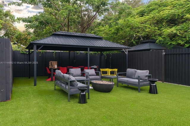 4 of 43 - 410 Nw 52nd St, Miami, FL