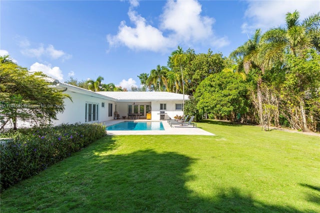 1 of 36 - 550 Pidgeon Plum Ln, Miami, FL