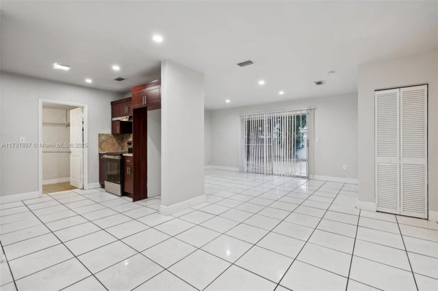 2 of 33 - 3851 Nw 172nd Ter, Miami Gardens, FL