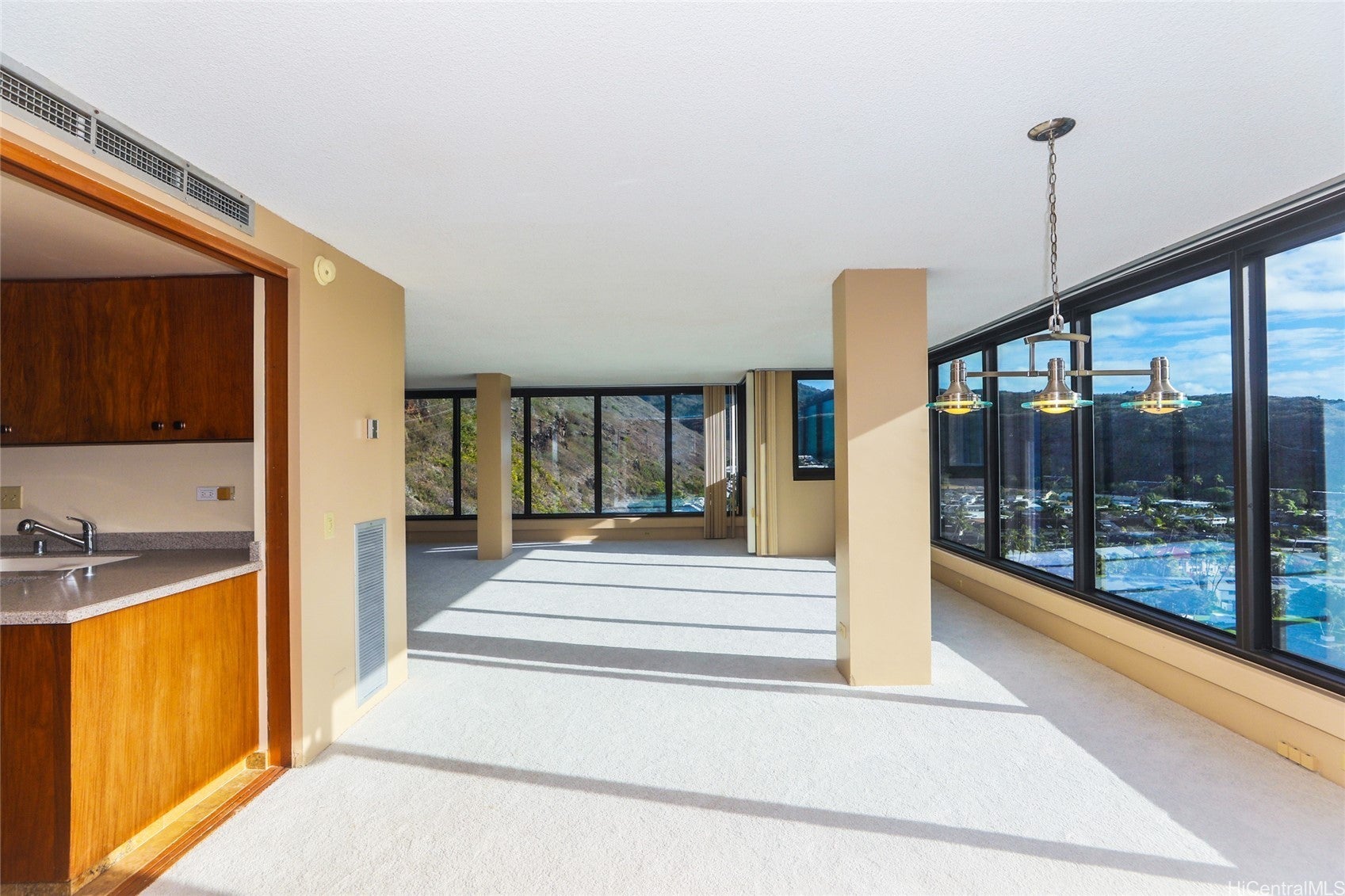 Photo of Listing #202504974