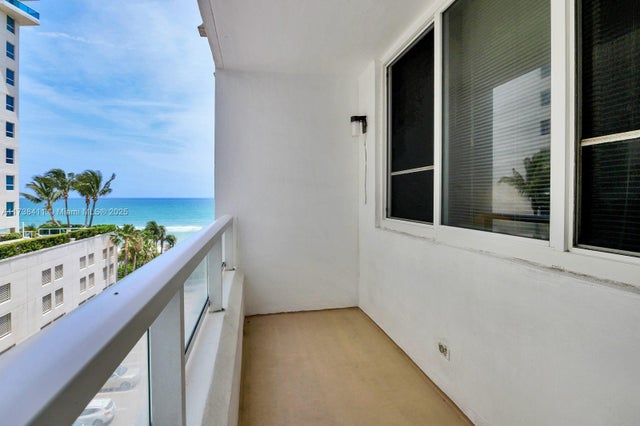 4 of 15 - 5005 Collins Ave 724, Miami Beach, FL