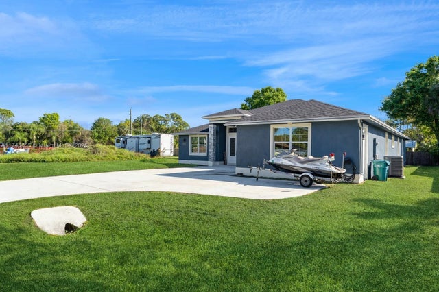 4 of 51 - 5402 Hickory Dr, Fort Pierce, FL
