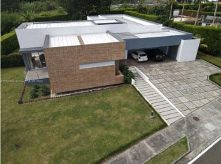 Photo of Listing #A11740605