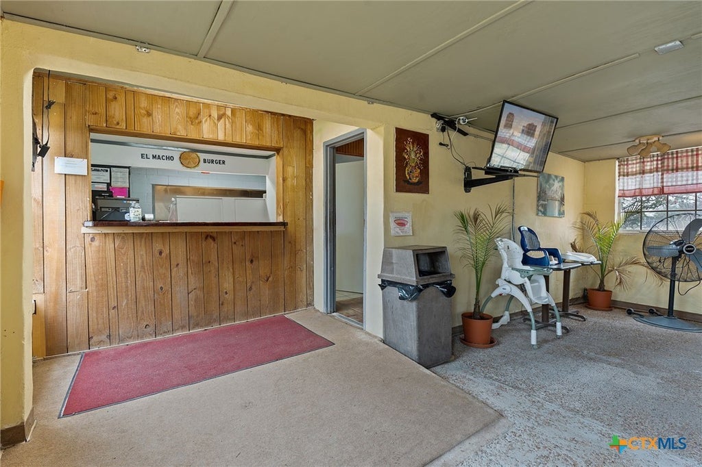 375 Mesa Drive Del Valle Property - 1107145638 3 2e0bf1013948fc23d95a19a0197232d0 L