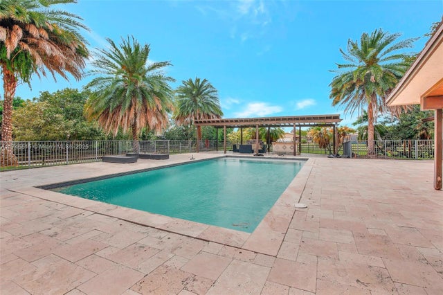2 of 48 - 17500 Sw 68th Ct, Southwest Ranches, FL