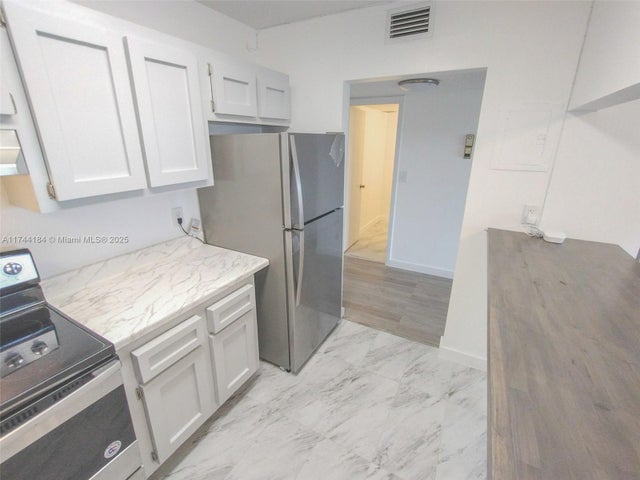 4 of 62 - 4174 Inverrary Drive 706, Lauderhill, FL