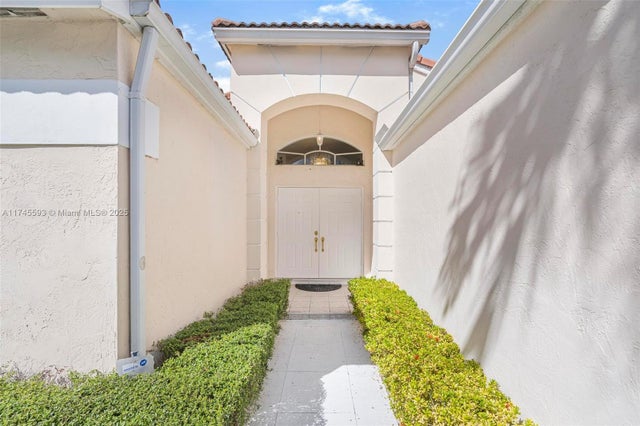 3 of 28 - 13275 Nw 15th St, Pembroke Pines, FL