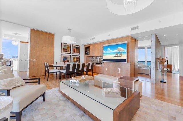 2 of 75 - 19400 Turnberry Way 2011, Aventura, FL