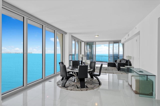 5 of 27 - 16901 Collins Ave 3905, Sunny Isles Beach, FL