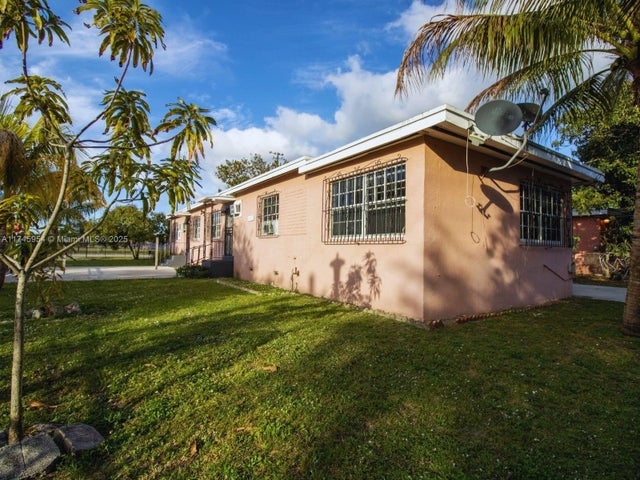 2 of 23 - 13493 Nw 8th Ave, North Miami, FL