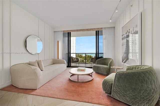 2 of 24 - 2201 Collins Ave 625, Miami Beach, FL