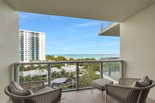 4 of 24 - 2201 Collins Ave 625, Miami Beach, FL