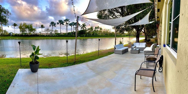 1 of 42 - 3772 Ne 9th Ct, Homestead, FL