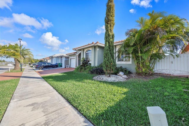 3 of 58 - 12360 Sw 212th St, Miami, FL