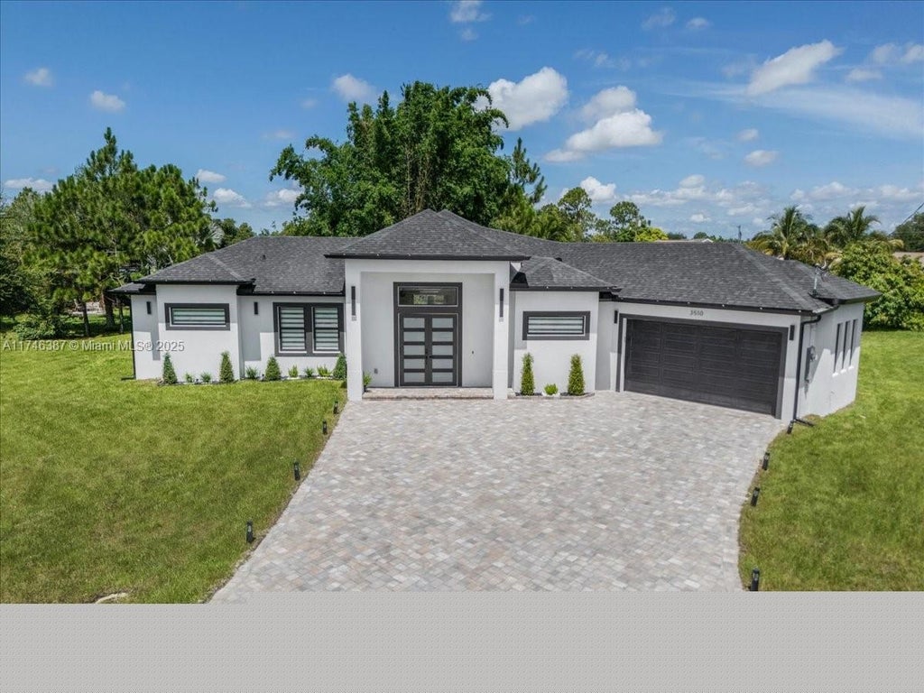 3510 9th Ct W, Lehigh Acres