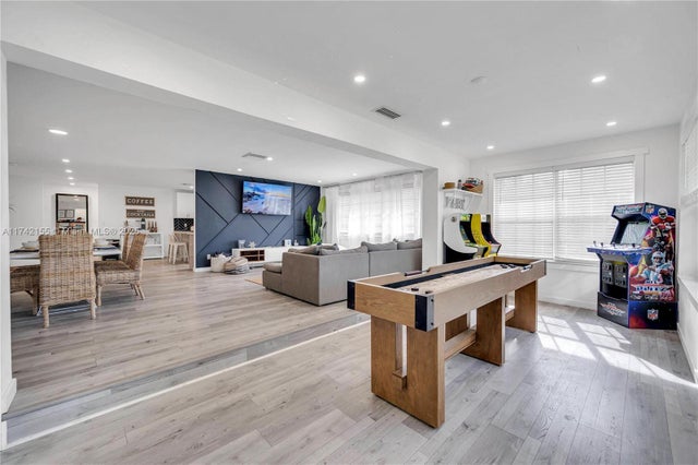 2 of 18 - 1004 Sw 19th St, Fort Lauderdale, FL