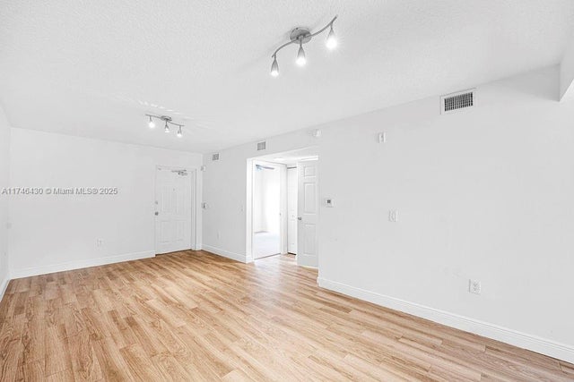 5 of 43 - 3505 Briar Bay Blvd 104, West Palm Beach, FL