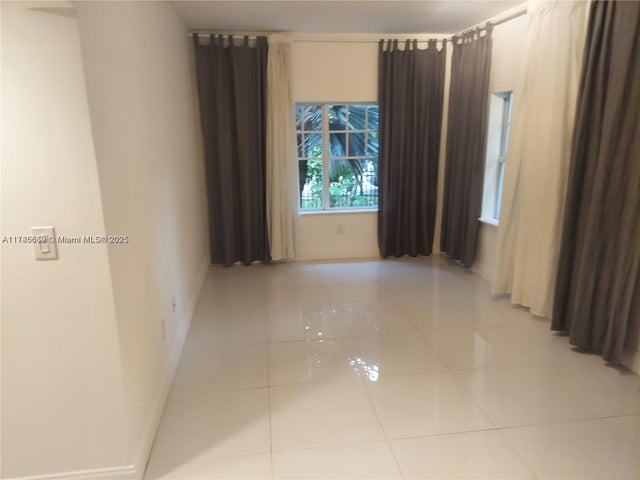 5 of 10 - 750 Pennsylvania Ave 1, Miami Beach, FL