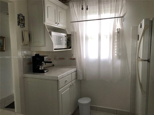 4 of 23 - 4806 Nw 36th St 607, Lauderdale Lakes, FL