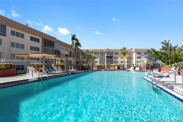 2 of 43 - 873 Ne 195th St 307, Miami, FL