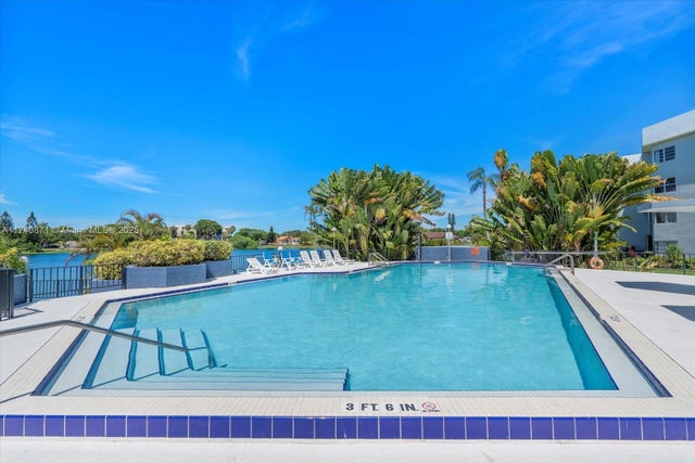 3 of 43 - 873 Ne 195th St 307, Miami, FL