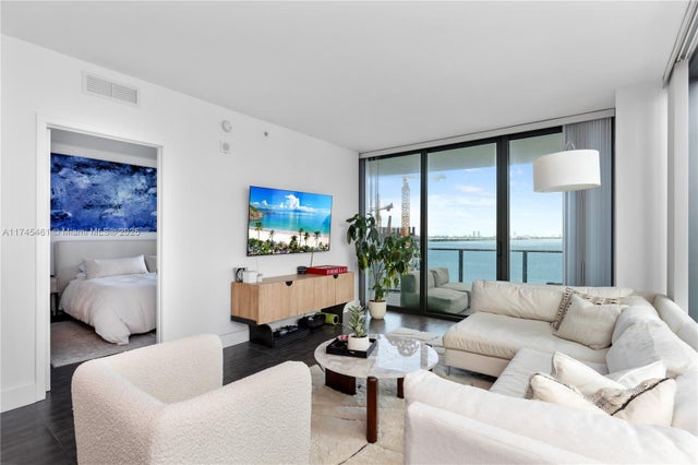 1 of 41 - 460 Ne 28th St 808, Miami, FL