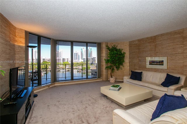 5 of 18 - 300 Three Islands Blvd 406, Hallandale Beach, FL