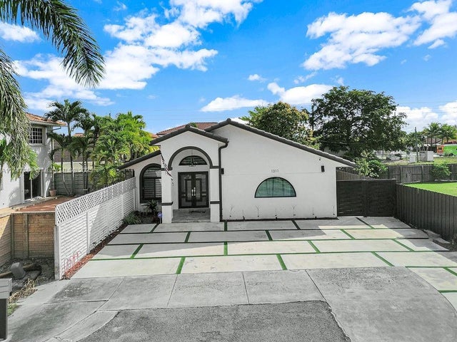 5 of 53 - 1311 Sw 139th Ct, Miami, FL