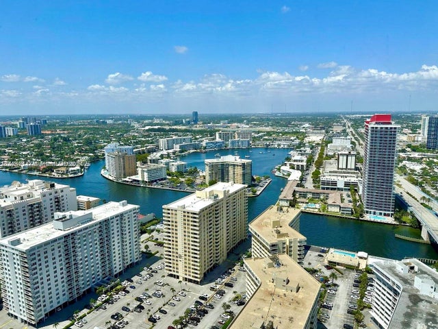 5 of 45 - 1800 S Ocean Dr 3908, Hallandale Beach, FL