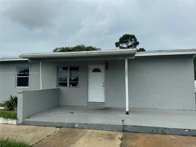 2 of 16 - 1209 Nw 19th Ave, Fort Lauderdale, FL