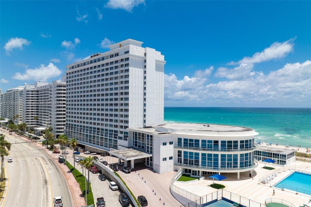 1 of 14 - 5445 Collins Ave 1518, Miami Beach, FL