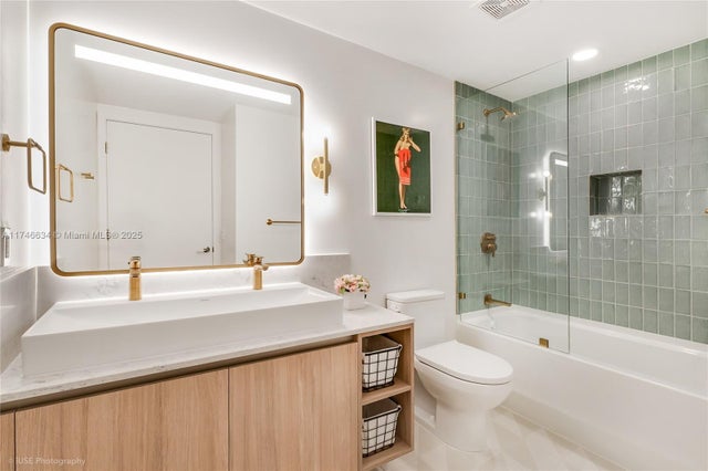 5 of 22 - 601 Ne 1st Ave 4406, Miami, FL